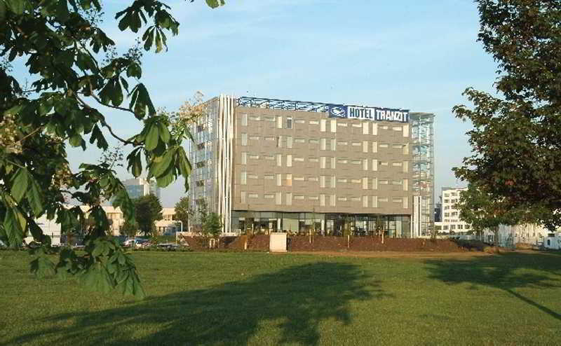 Holiday Inn Prague Airport Exterior foto